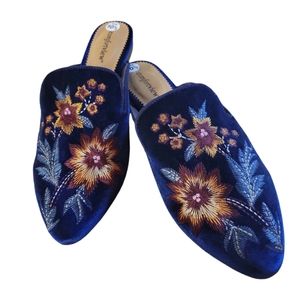 Comfortview Navy Embroidered Mules Size 10.5 Wide